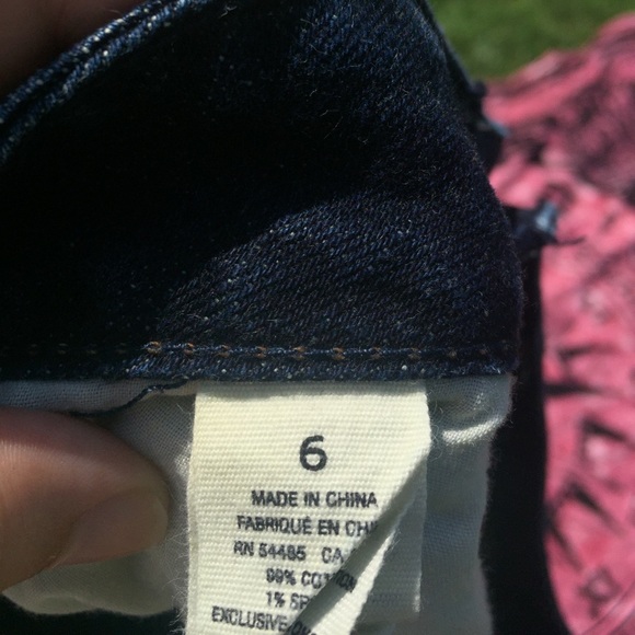 American Eagle Dark Denim Shorts - Picture 4 of 4